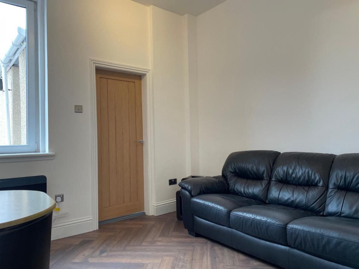 Glasgow Airport Apartments Пейслі Екстер'єр фото