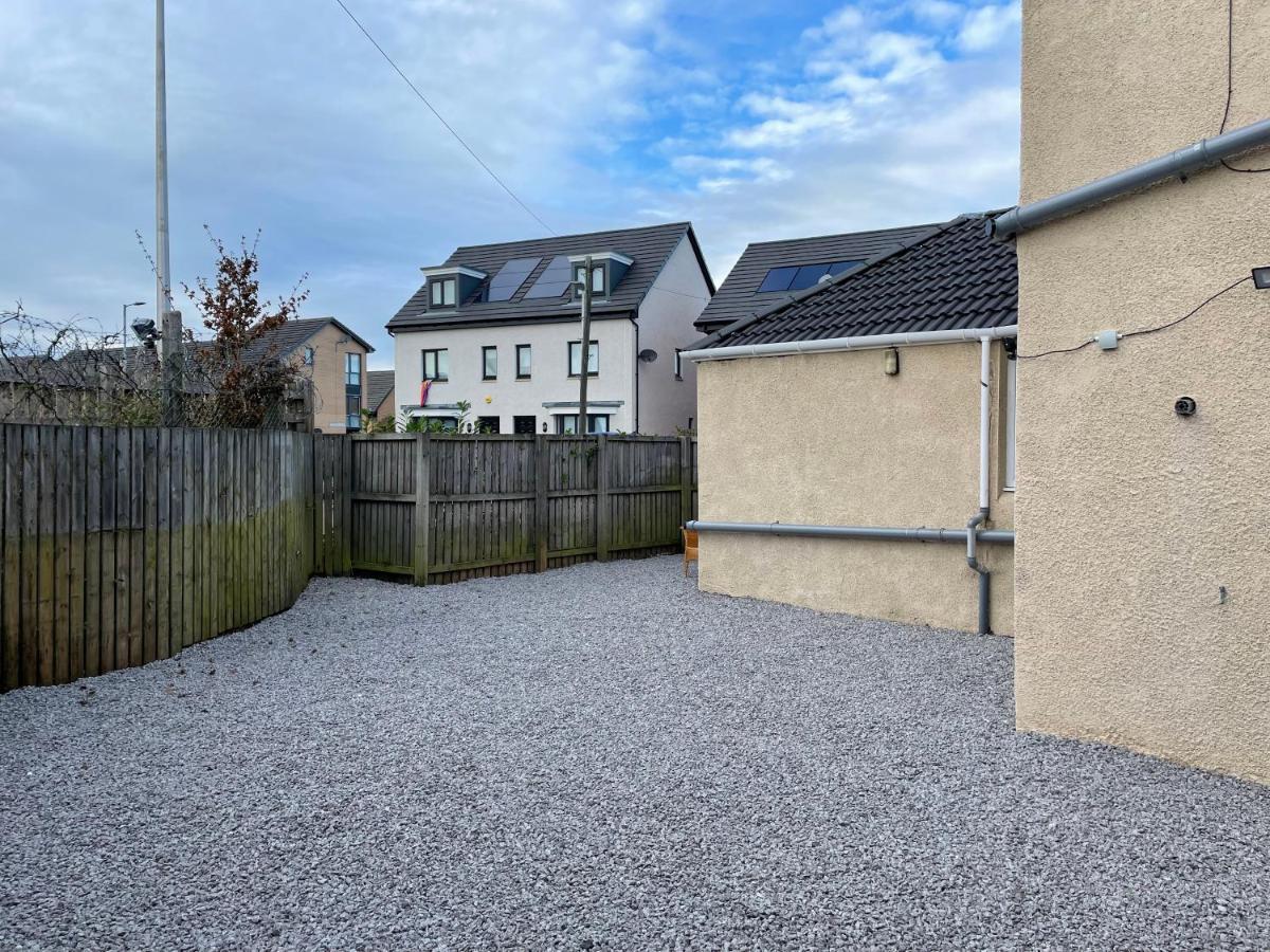 Glasgow Airport Apartments Пейслі Екстер'єр фото