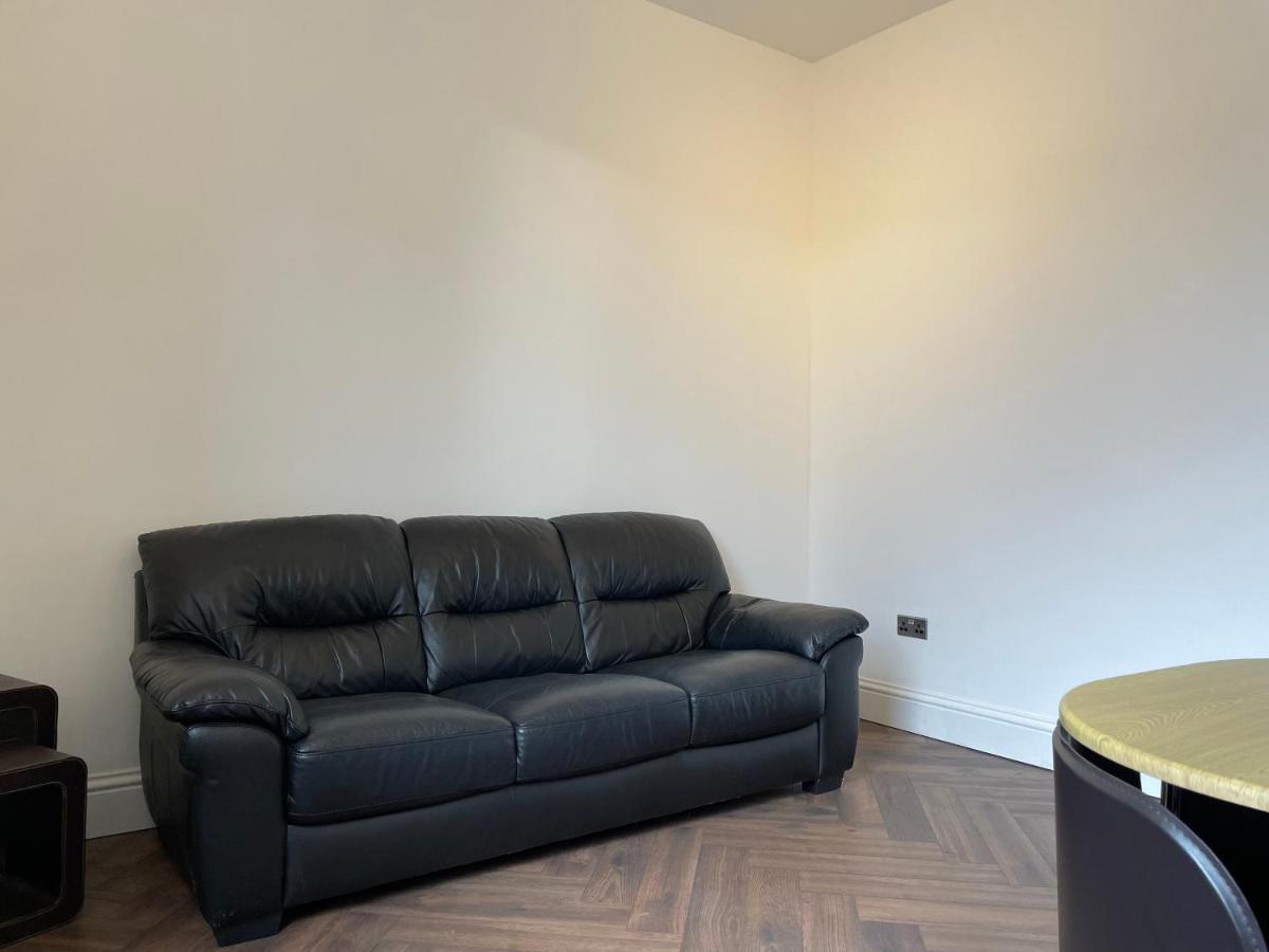 Glasgow Airport Apartments Пейслі Екстер'єр фото