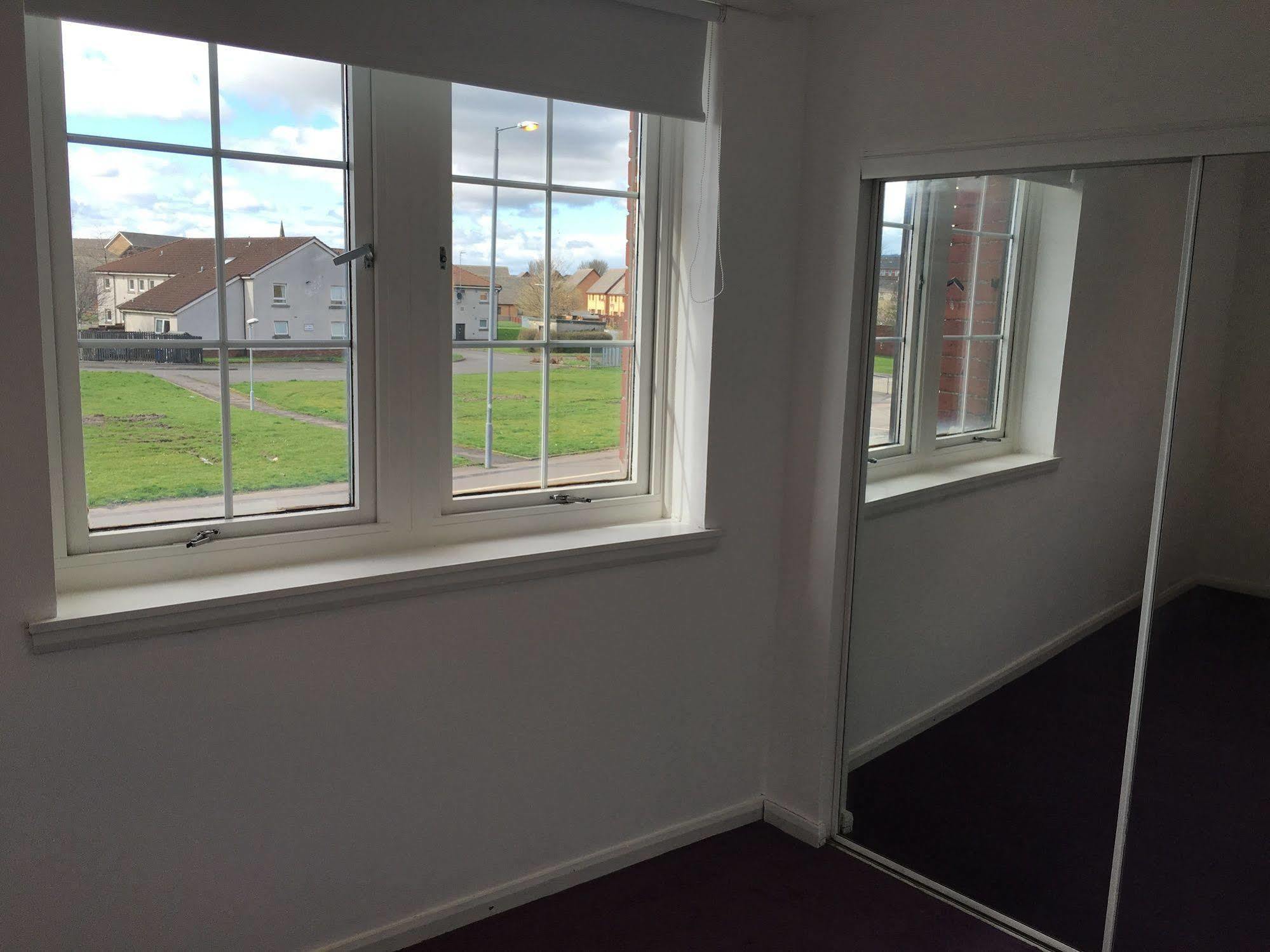 Glasgow Airport Apartments Пейслі Екстер'єр фото