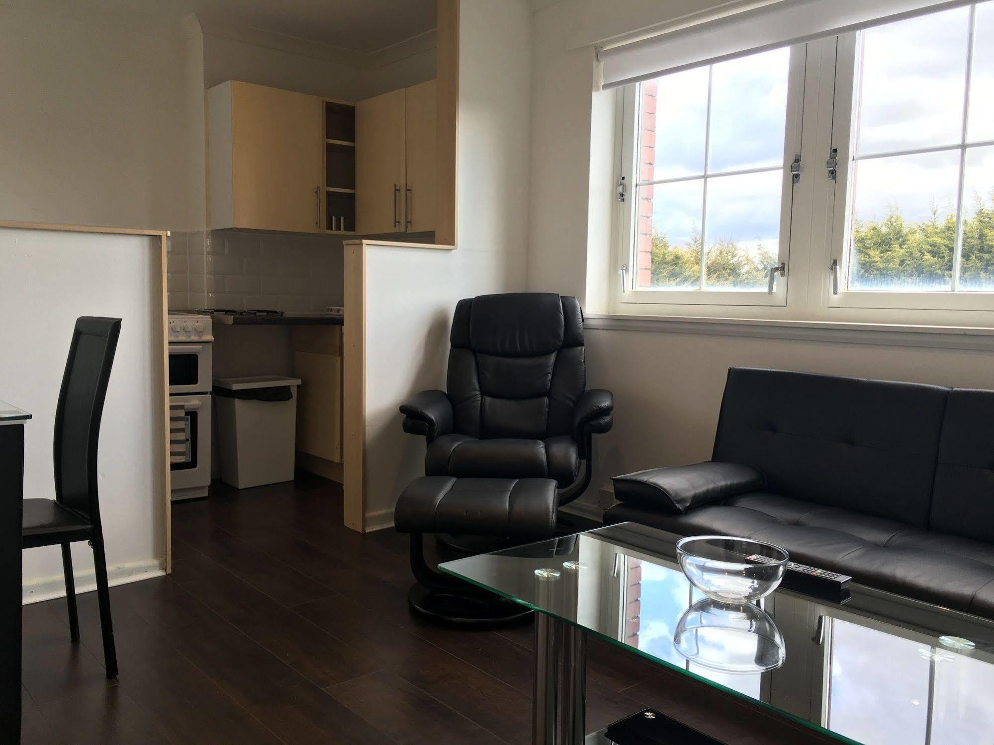 Glasgow Airport Apartments Пейслі Екстер'єр фото
